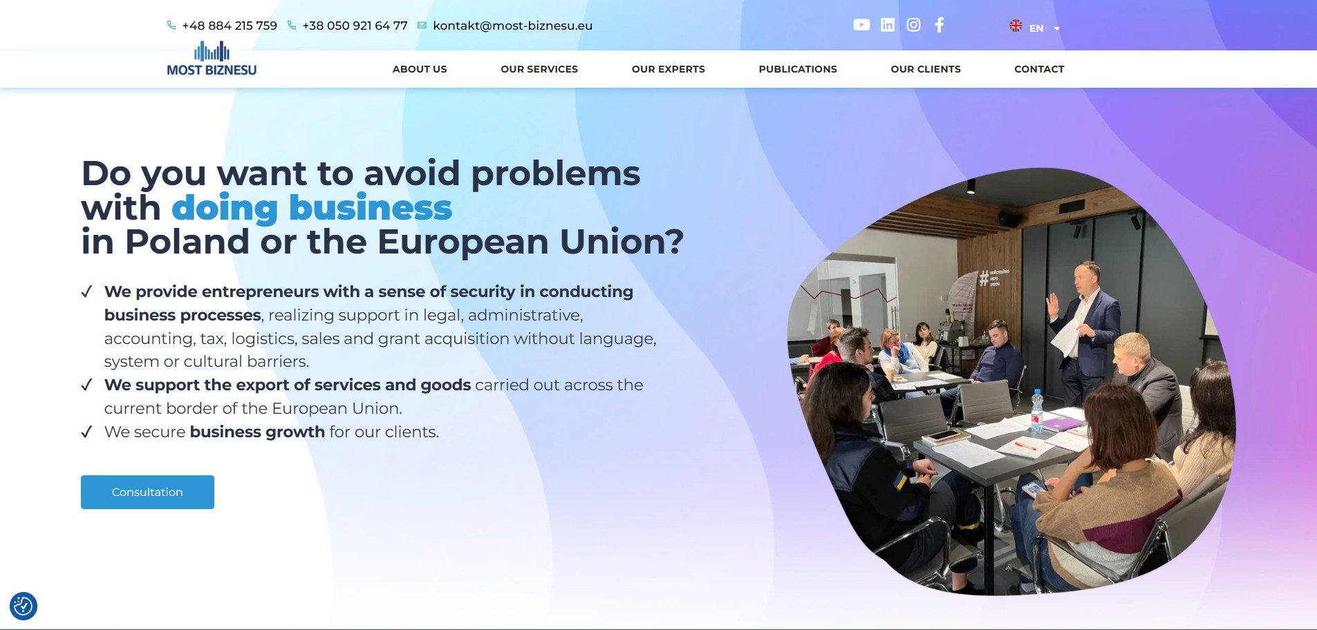 Multilingual website for a consulting firm